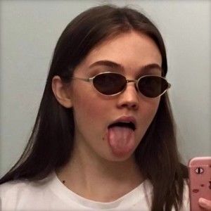 Meet your Posher, Renee